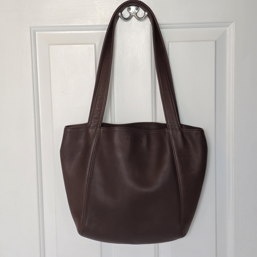 Vintage Coach Lexington Bag with Quiet Luxury Vibe